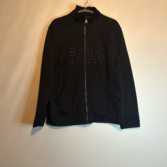 Fila Black Jacket ๐ค๐ค๐ค๐ค๐ค๐ค๐ค๐ค - Picture 1 of 8